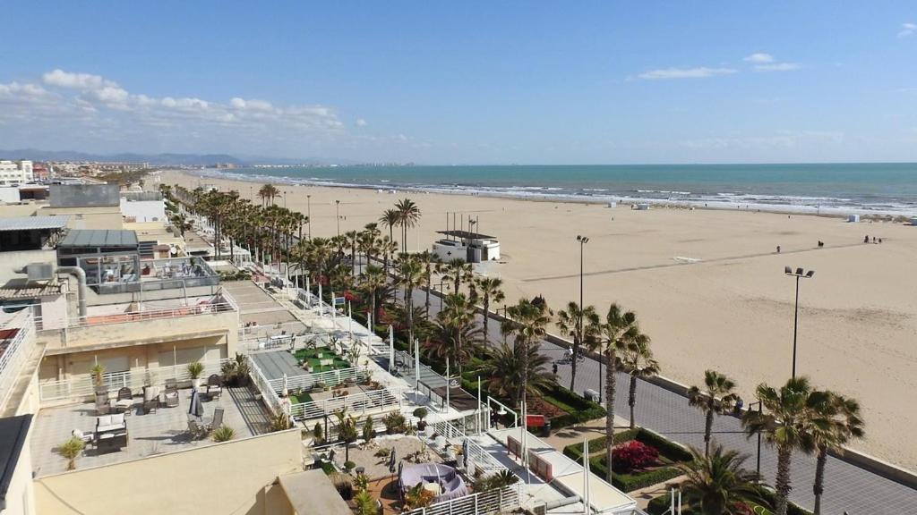 Apartamento Playa Valencia Beach Exterior photo